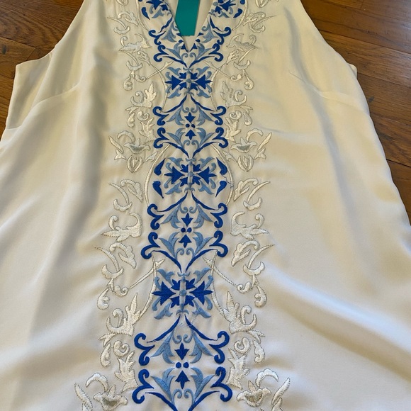 White House/Black Market sleeveless lined top - size m - Picture 3 of 7